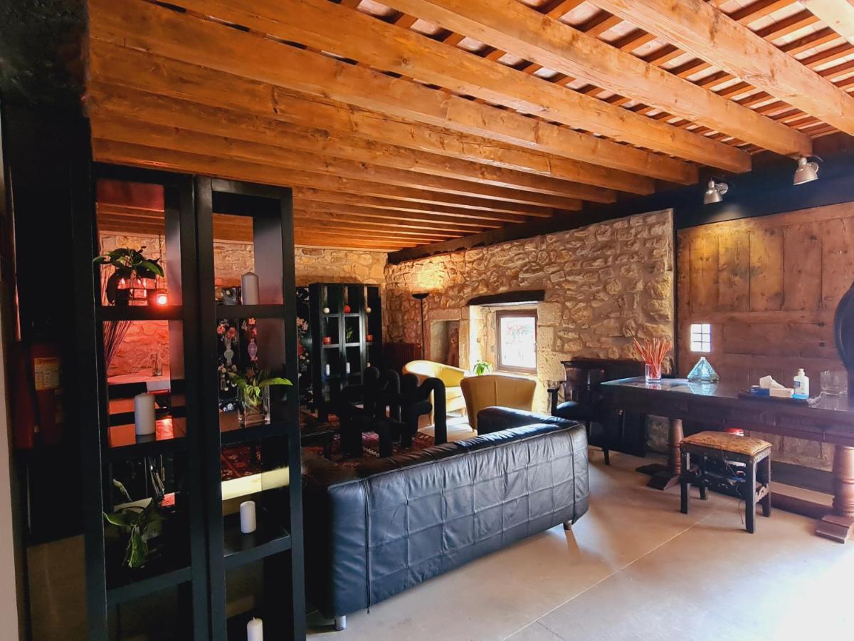 Posada Los Calderones ซันติยานาเดลมาร์ ภายนอก รูปภาพ