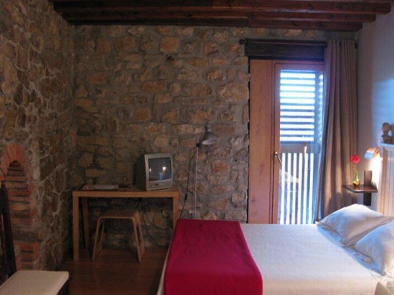Posada Los Calderones ซันติยานาเดลมาร์ ภายนอก รูปภาพ